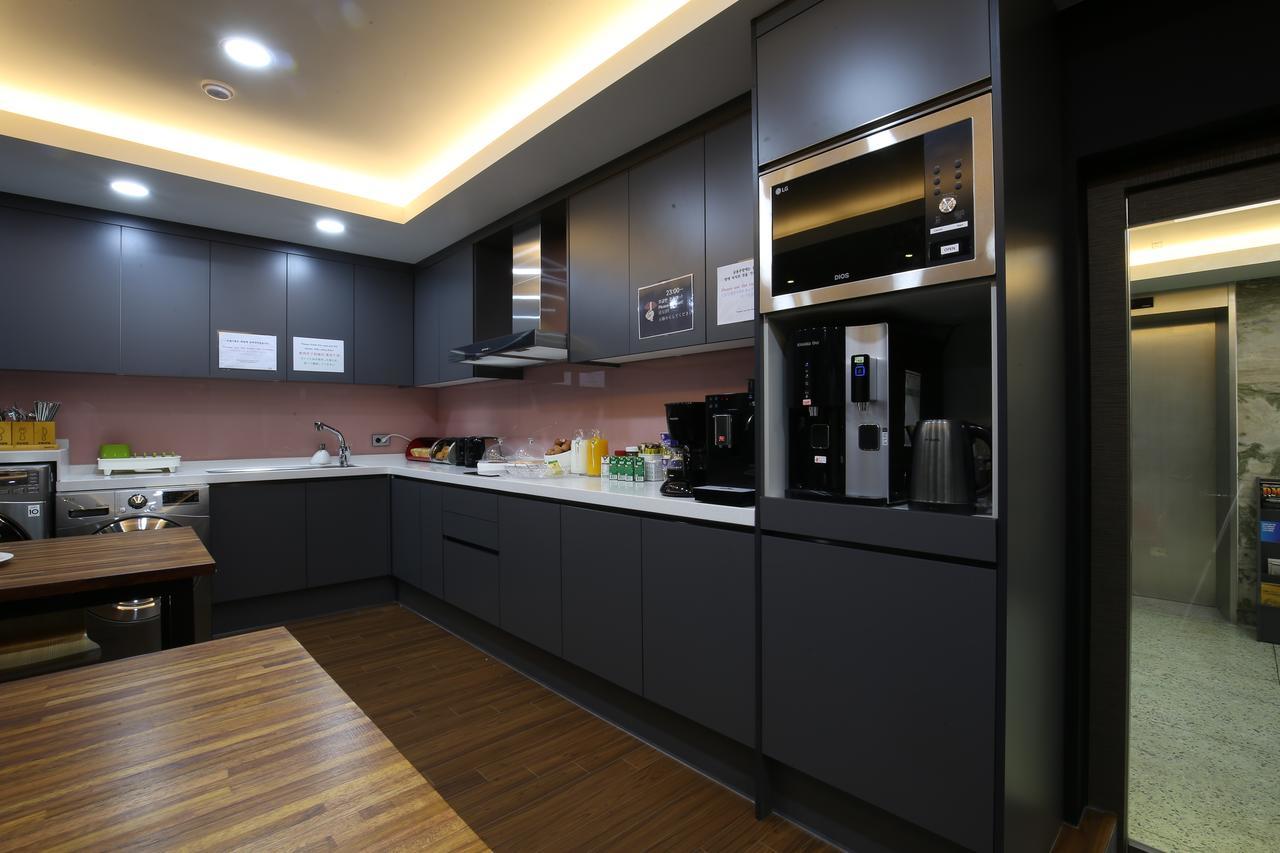 Philstay Myeongdong Séoul Extérieur photo